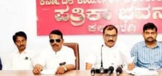 ಕಲಬುರ್ಗಿ ಜಿಲ್ಲೆ ರಕ್ಷಿಸಲು ಕೃಪಾಂಕಿತ ಸಚಿವ ಖರ್ಗೆ ವಜಾಕ್ಕೆ ಆಗ್ರಹ ಹಿರಿಯ ಶಾಸಕರಾದ ಎಂ.ವೈ. ಪಾಟೀಲ್, ಬಿ.ಆರ್. ಪಾಟೀಲ್ ಸಂಪುಟಕ್ಕೆ ಸೇರ್ಪಡೆಗೆ ಮ್ಯಾಕೇರಿ ಒತ್ತಾಯ