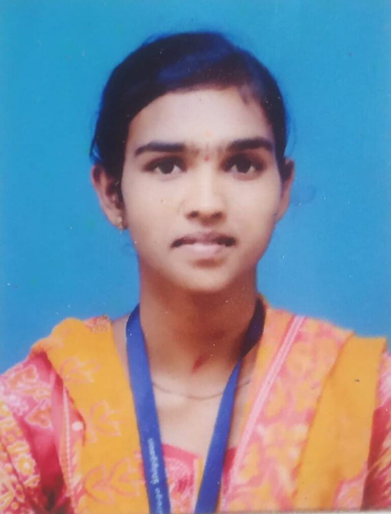 ಶ್ರೀ ರಂಭಾಪುರಿ ಜಗದ್ಗುರು ವೀರಗಂಗಾಧರ ಕಲಾ ಮತ್ತು ವಾಣಿಜ್ಯ ಮಹಾವಿದ್ಯಾಲಯದ ವಿದ್ಯಾರ್ಥಿ ಸುಮಲತಾ ಕ್ಷೌರದ ಹಾವೇರಿ ವಿಶ್ವವಿದ್ಯಾಲಯ ಮಹಿಳಾ ಯೋಗಾಸನ ತಂಡಕ್ಕೆ ಆಯ್ಕೆ.