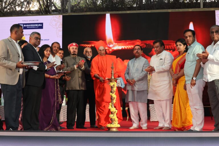 ಲಿಂಗಾಯತರು ಕೈಗಾರಿಕಾ ರಂಗಕ್ಕೆ ಧುಮುಕಬೇಕು: ಎಂ ಬಿ ಪಾಟೀಲ