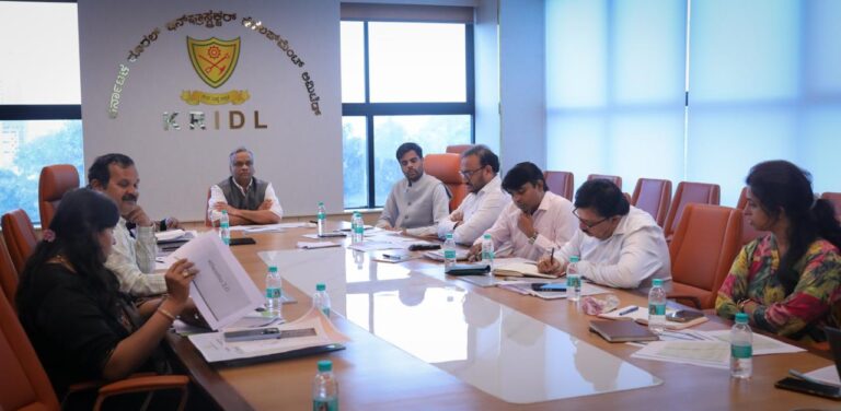 ರಾಜ್ಯದ ಎಲ್ಲಾ ಗ್ರಾಮ ಪಂಚಾಯತಿ ಕಚೇರಿಗಳಲ್ಲಿ ಇ-ಸ್ವತ್ತು ಕಾಲ್ ಸೆಂಟರ್ಸಂಖ್ಯೆ ಪ್ರದರ್ಶಿಸಲು ಸಚಿವ ಪ್ರಿಯಾಂಕ್ ಖರ್ಗೆ ನಿರ್ದೇಶನ