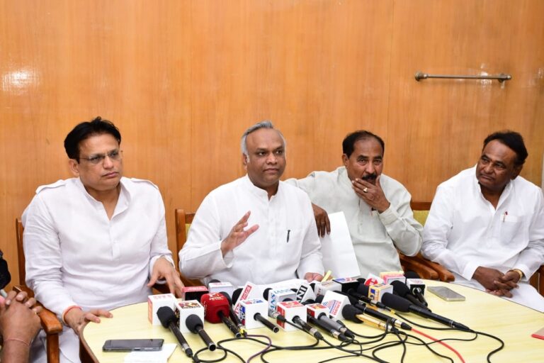 ಕಲಬುರಗಿ ಜಿಲ್ಲೆಗೆ ಸಿಎಂ ಆಗಮನ: ಒಟ್ಟು ₹ 1595.91 ಕೋಟಿ ವೆಚ್ಚದ 467 ಕಾಮಗಾರಿಗಳ ಅಡಿಗಲ್ಲು ಹಾಗೂ ಉದ್ಘಾಟನೆ- ಸಚಿವ ಪ್ರಿಯಾಂಕ್ ಖರ್ಗೆ…