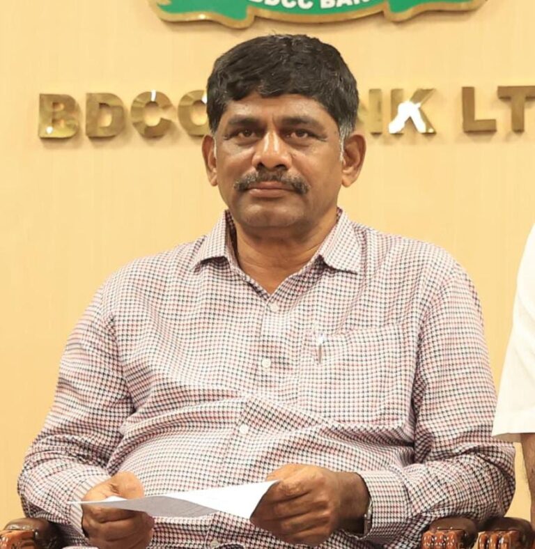 ಕುಮಾರಸ್ವಾಮಿ ಅವರು ಅನಗತ್ಯ ಮಾತು ಬಿಟ್ಟು ಎಚ್ಎಂಟಿಯವರಿಗೆ ನ್ಯಾಯ ಕೊಡಿಸಲಿ: ಬಮೂಲ್ ಅಧ್ಯಕ್ಷ ಡಿ.ಕೆ. ಸುರೇಶ್ ತಿರುಗೇಟು