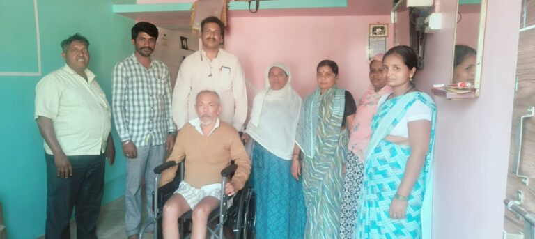 ಧರ್ಮಸ್ಥಳ ಗ್ರಾಮಾಭಿವೃದ್ಧಿ ಯೋಜನೆಯ ವತಿಯಿಂದ ಅರ್ಹ ಫಲಾನುಭವಿಗಳಿಗೆ ಕಮೋಡ್ ವಿಲ್ ಚೇರ್ ವಿತರಣೆ…