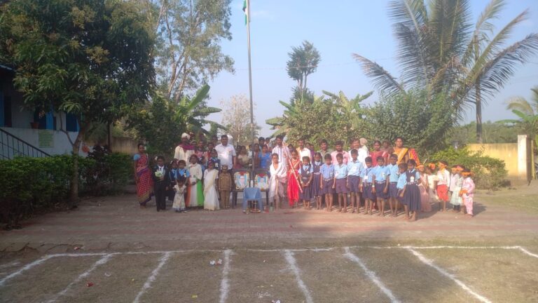 ಜೇನಮರಿ ಹಳ್ಳಿಯಲ್ಲಿ ಸಂಭ್ರಮದ ಗಣರಾಜ್ಯೋತ್ಸವ