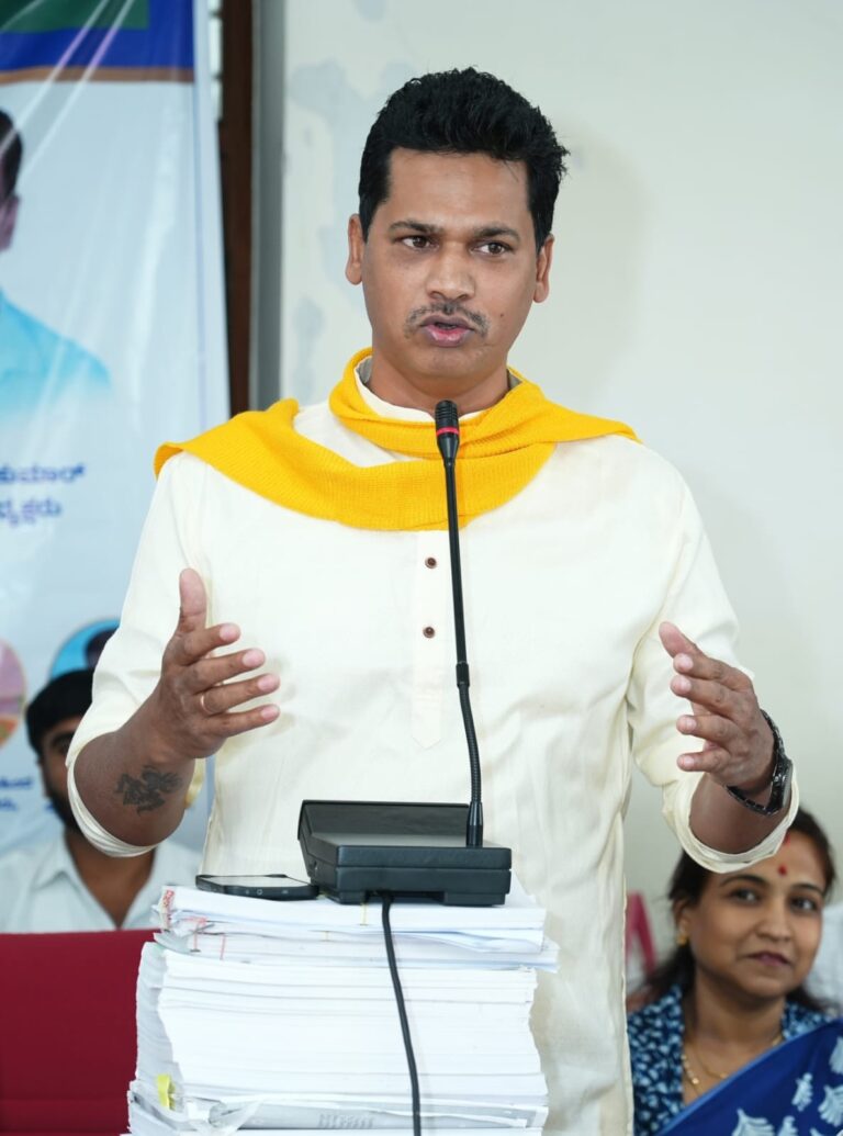 ಯುವಶಕ್ತಿಯೇ ಅಹಿಂದದ ಭವಿಷ್ಯ: ಸಮಾನತೆಯ ರಾಜಕಾರಣಕ್ಕೆ ಒಗ್ಗೂಡಿ – ಅಹಿಂದ ಚಿಂತಕ ಲೋಹಿತ್ ನಾಯಕ.