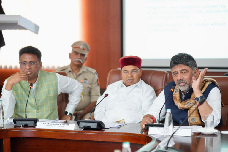 ಖರ್ಗೆ ಭರವಸೆ ಬಗ್ಗೆ ಸತೀಶ್ ಜಾರಕಿಹೊಳಿ ಹೇಳಿಕೆ; ಬಹಳ ಸಂತೋಷ: ಡಿಸಿಎಂ ಡಿ.ಕೆ. ಶಿವಕುಮಾರ್