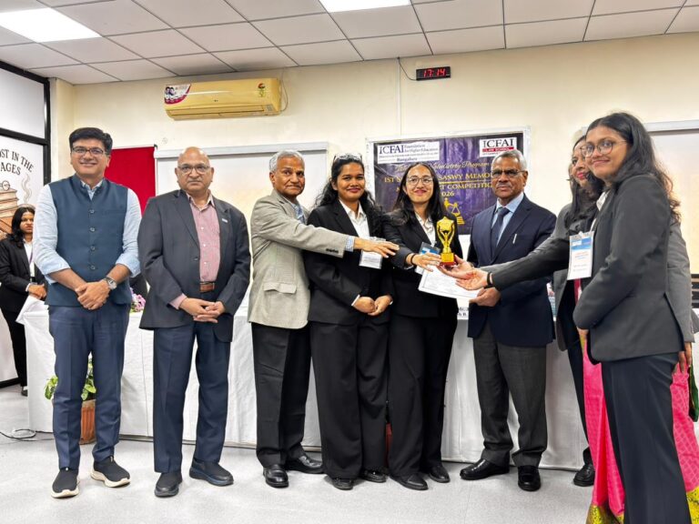 ಲಾ ಸ್ಕೂಲ್‌ನಲ್ಲಿ ಅಣಕು ನ್ಯಾಯಾಲಯ ಸ್ಪರ್ಧೆಯಲ್ಲಿ ಆಲ್ ಅಮೀನ್ ಮತ್ತು ಸೇಂಟ್ ಜೋಸೆಫ್ ಲಾ ಕಾಲೇಜಿಗೆ ಪ್ರಶಸ್ತಿ