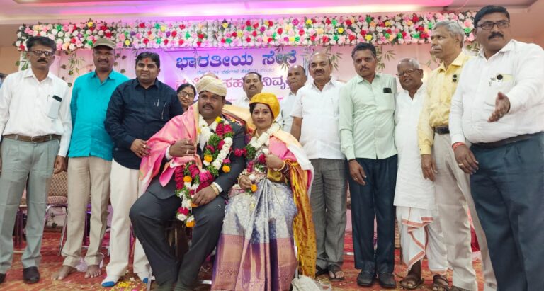 ನಿವೃತ್ತ ಸೇನಾನಿ ಜಗನಾಥ ರಾವ್ ಹುಗ್ಗೆಳ್ಳಿ ಅವರಿಗೆ ಟೋಕರೆ ಕೋಳಿ ಸಮಾಜದಿಂದ ಮುಖಂಡರಿಂದ ಸನ್ಮಾನ