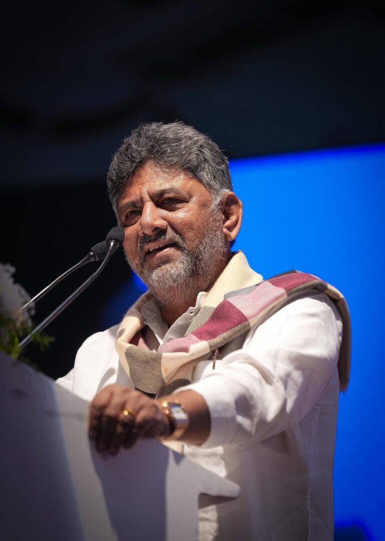 ನನಗೆ ಮೊದಲು ಬಿ ಫಾರಂ ಕೊಟ್ಟು, ಅವಕಾಶ ಕಲ್ಪಿಸಿದ್ದು ಕೆ.ಹೆಚ್ ಪಾಟೀಲರು: ಡಿಸಿಎಂ ಡಿ.ಕೆ. ಶಿವಕುಮಾರ್