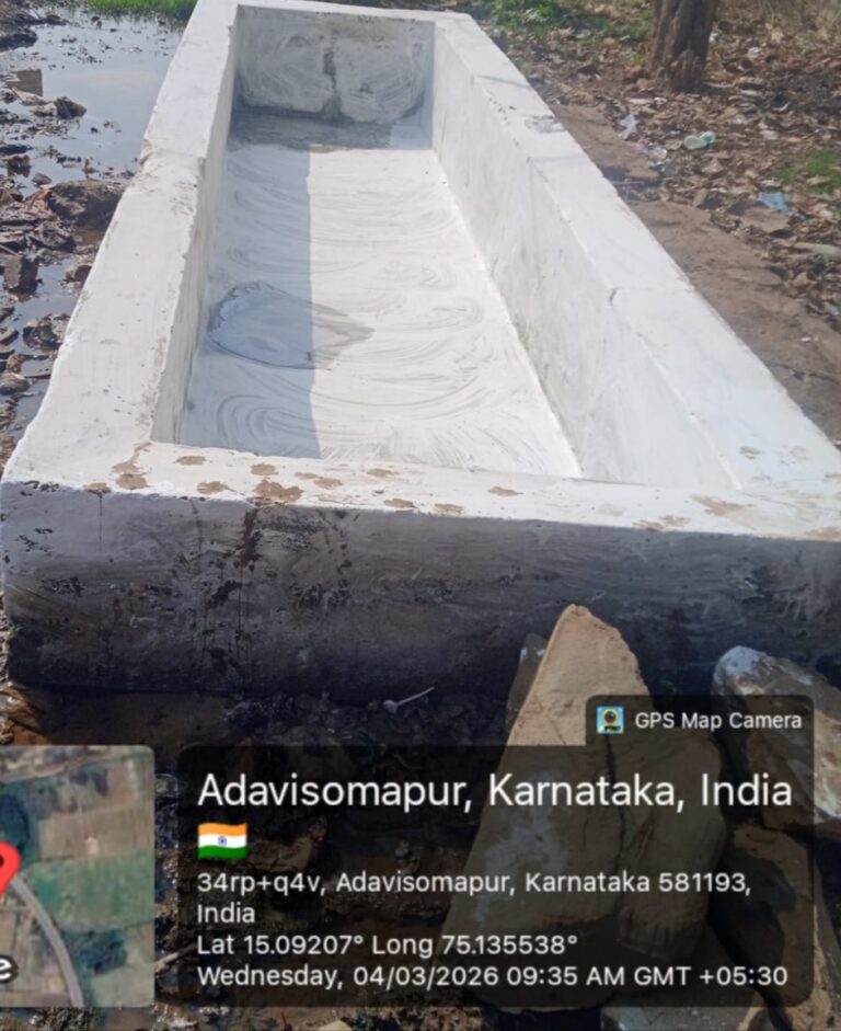 ಅಡವಿಸೋಮಾಪುರ ದನಗಳ ನೀರಿನ ತೊಟ್ಟಿ ಸ್ವಚ್ಛತೆ ಆರಂಭ: ಸುದ್ದಿ ಹಿನ್ನಲೆ ಗ್ರಾಮಸ್ಥರಿಗೆ ಸಿಕ್ಕ ಫಲ.!!