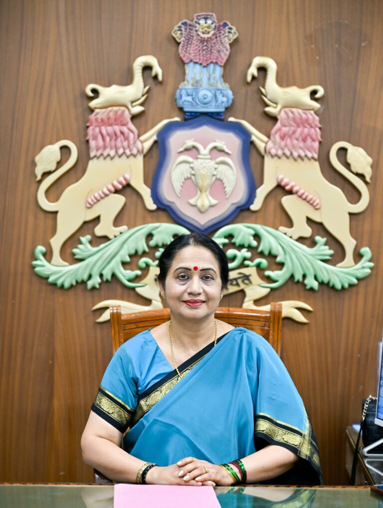 ಮುಖ್ಯ ಕಾರ್ಯದರ್ಶಿ ಡಾ. ಶಾಲಿನಿ ರಜನೀಶ್ ಅವರಿಂದ ಮೊಬೈಲ್ ಮೂಲಕ ಸ್ವಯಂ ಗಣತಿ ದಾಖಲಾತಿ