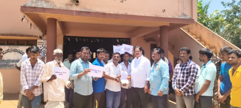 ಸಮರ್ಪಕ ಕುಡಿಯುವ ನೀರು ಮತ್ತು ಮೂಲಭೂತ ಸೌಲಭ್ಯಕ್ಕಾಗಿ ಹೋರಾಟ