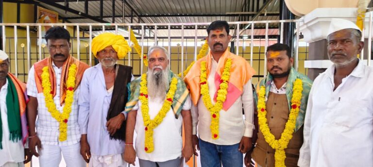ಹಾಳಲ್ಲಿ ಲಕ್ಕಮ್ಮ ದೇವಿ ಜಾತ್ರಾ ಮಹೋತ್ಸವ; ಹಣಮಂತ ಸುಣಗಾರ ಅವರಿಗೆ ಸನ್ಮಾನ