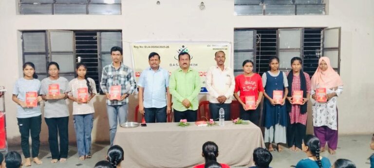 ಪುಸ್ತಕ ಜ್ಞಾನದ ದೀಪ; ಮಗುವಿನ ಭವಿಷ್ಯ ಬದಲಿಸುವ ಶಕ್ತಿ ಅದಕ್ಕಿದೆ: ವಕೀಲ ರವಿ ಖಾನಾಪುರ