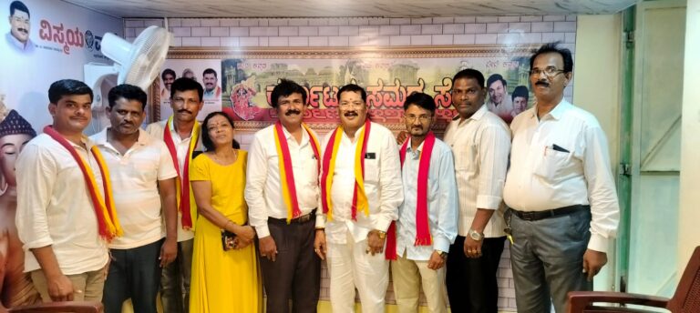 ಕನ್ನಡಕ್ಕಾಗಿ ಹೋರಾಟ; ಕರ್ನಾಟಕ ಸಮರ ಸೇನೆಯ ರಾಜ್ಯ ಪದಾಧಿಕಾರಿಗಳ ಸಭೆಯಲ್ಲಿ ನಿರ್ಣಯ