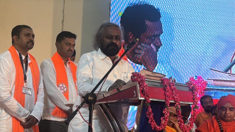 • ಧರ್ಮ ಸಂರಕ್ಷಣೆಯಲ್ಲಿ ಮಾತೆಯರ ಪಾತ್ರ ಮಹತ್ವದ್ದು:ಈಶ್ವರ ಖಂಡ್ರೆಸಮ ಸಮಾಜಕ್ಕಾಗಿ ಕ್ರಾಂತಿ ನಡೆದಿರುವುದು ಕರ್ನಾಟಕದಲ್ಲಿ ಮಾತ್ರ:ಈಶ್ವರ ಖಂಡ್ರೆ