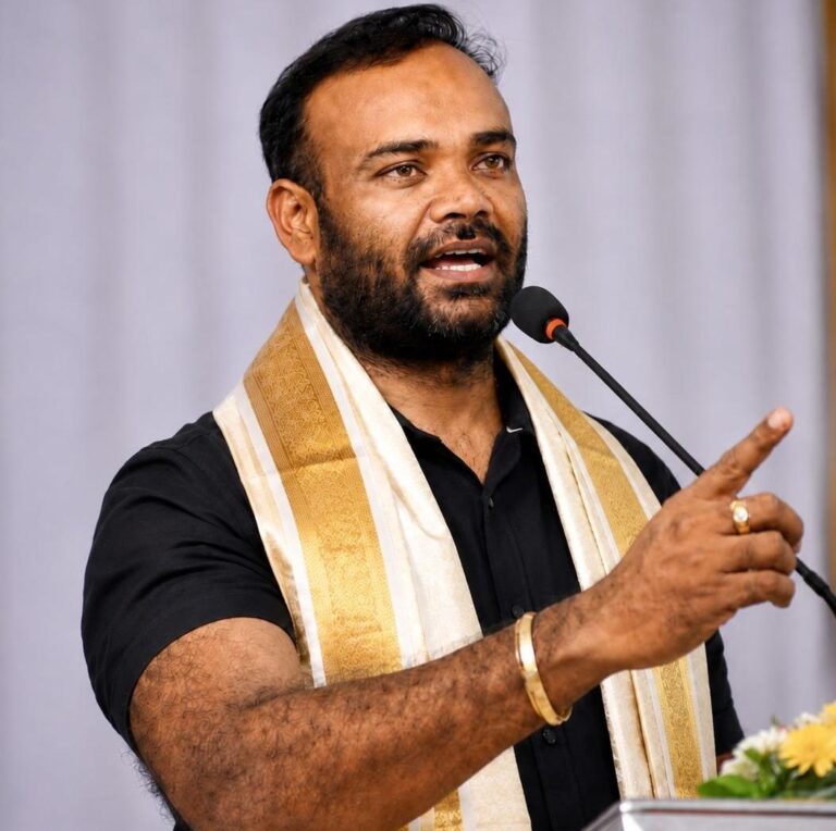 ಶಿಕ್ಷಕರು, ಅತಿಥಿ ಶಿಕ್ಷಕರು, ಅಂಗನವಾಡಿ ನೌಕರರ ನೇಮಕಾತಿಗೂ ಒಳಮೀಸಲಾತಿ ಕಡ್ಡಾಯವಾಗಿ ಜಾರಿಗೊಳಿಸಿ: ಡಾ ಎಸ್ ಸಂಗಮೇಶ್ ಆಗ್ರಹ
