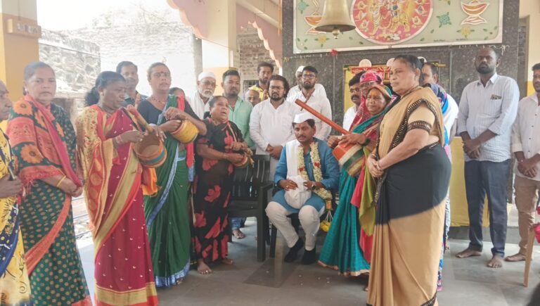 ಶಾಸಕ ಲಕ್ಷ್ಮಣ ಸವದಿ ಅವರಿಗೆ ಸಚಿವ ಸ್ಥಾನ ನೀಡುವಂತೆ ಮಾತಂಗಿ ಸಮಾಜದಿಂದ ವಿಶೇಷ ಪೂಜೆ, ಸರ್ಕಾರಕ್ಕೆ ಮನವಿ