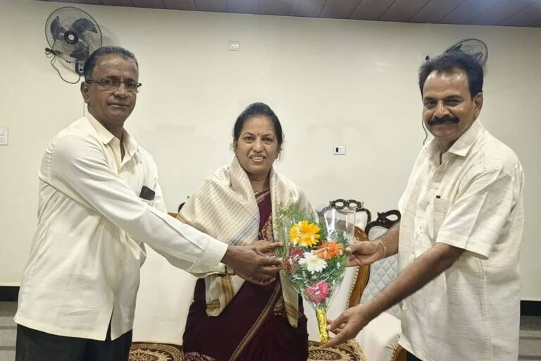 ನಾಗನೂರ ಮಠದ ಪ್ರತಿಷ್ಠಿತ” ಮಹಿಳಾ ರತ್ನ “ಪ್ರಶಸ್ತಿಗೆ ಶ್ರೀಮತಿ ರೋಹಿಣಿ ಬಾಬಾಸಾಹೇಬ್ ಪಾಟೀಲ ಭಾಜನಾರಾಗಿದ್ದಾರೆ..