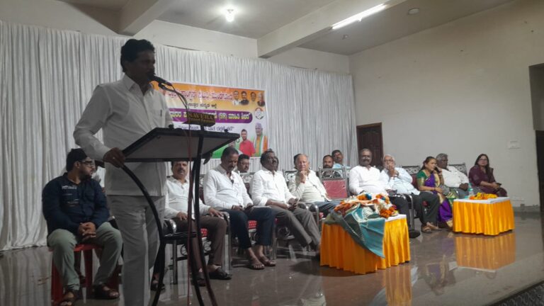 ಮತದಾನ ಹಕ್ಕು ಹೊಂದುವುದು ನಮ್ಮ ಜವಾಬ್ದಾರಿ . ಸರ್ವಾಧಿಕಾರ ಧೋರಣೆಯ ಬಿಜೆಪಿಯಿಂದ ಎಸ್ ಐ ಆರ್ ಜಾರಿ ಮಾಹಿತಿ ಶಿಬಿರದಲ್ಲಿ ಶಾಸಕ ಭೀಮಣ್ಣ ನಾಯಕ್ ಆರೋಪ