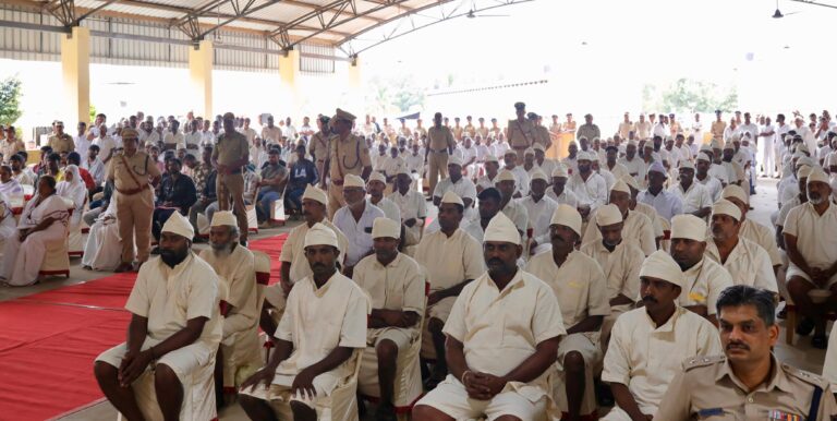 ಶಿಕ್ಷೆ ಅಂತ್ಯವಲ್ಲ; ಹೊಸ ಬದುಕಿನ ಆರಂಭ , ಸನ್ನಡತೆಯಿಂದ ಬಿಡುಗಡೆಯಾದ 24 ಖೈದಿಗಳಿಗೆ ಗೃಹ ಸಚಿವ ಪ್ರಿಯಾಂಕ್ ಖರ್ಗೆ ಪ್ರಮಾಣಪತ್ರ ವಿತರಣೆ