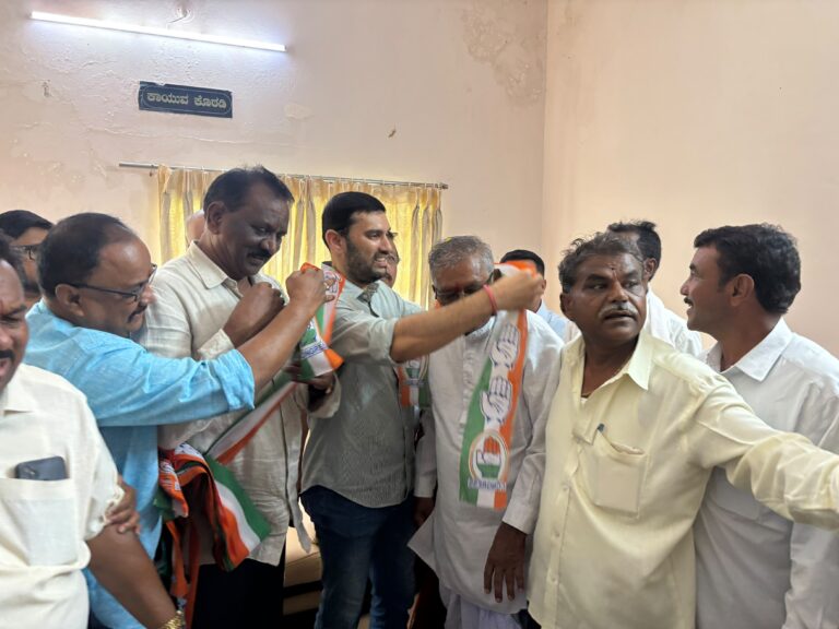 ಭಾರತೀಯ ಜನತಾ ಪಕ್ಷದ ಮುಖಂಡರು ಕಾಂಗ್ರೆಸ್ ಪಕ್ಷದ ತತ್ವ, ಸಿದ್ಧಾಂತ ಮತ್ತು ಜನಪರ ನೀತಿಗಳನ್ನು ಮೆಚ್ಚಿ ಇಂದು ಭಾರತೀಯ ಜನತಾ ಪಕ್ಷವನ್ನು ತೊರೆದು ಅಧಿಕೃತವಾಗಿ ಕಾಂಗ್ರೆಸ್ ಪಕ್ಷಕ್ಕೆ ಸೇರ್ಪಡೆಯಾಗಿದ್ದಾರೆ..