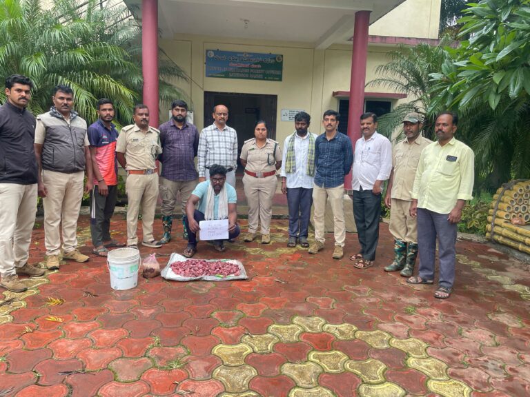 ನಂದಿಕಟ್ಟ ಗ್ರಾಮದ ರಮೇಶ್ ಚವ್ವಾಣ್ ಎಂಬುವವರ ಮನೆಯಲ್ಲಿ ಅಕ್ರಮ ಜಿಂಕೆ ಮಾಂಸ ಪತ್ತೆ..