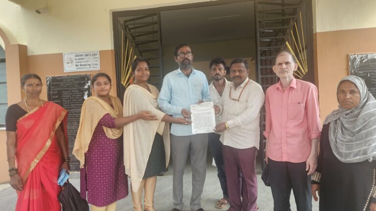 ಜಿಲ್ಲಾಧಿಕಾರಿಗಳ ಅಧಿಕಾರ ದುರ್ಬಲಗೊಳಿಸುವ ಆದೇಶ ಹಿಂಪಡೆಯಲು ಆಗ್ರಹಿಸಿ ಮನವಿ ಸಲ್ಲಿಕೆ