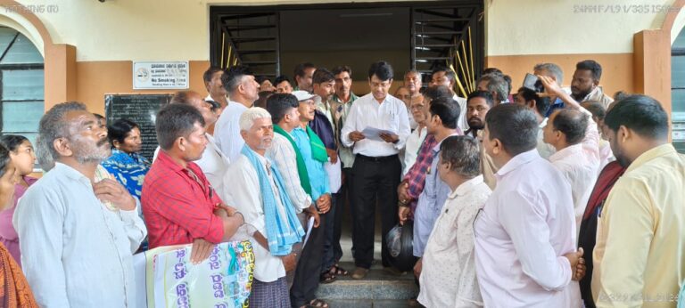 ಮಹಜರ್ ಸ್ಥಗಿತ, ಮನೆ ಅನುದಾನ ಬಂದಿಲ್ಲ, ಬರದ ಬರೆ – ಮುಂಡಗೋಡ ಜನರ ಬದುಕು ಅತಂತ್ರ…
