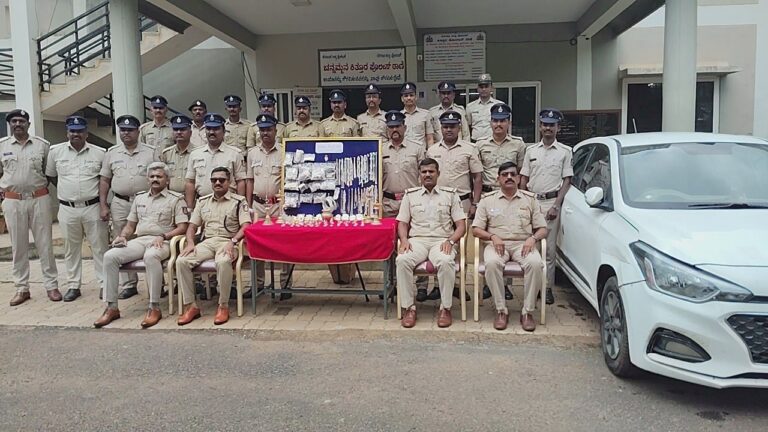 ಕಿತ್ತೂರ ಪೊಲೀಸರ ಭಾರೀ ಕಾರ್ಯಾಚರಣೆ: ಆಭರಣ ಕಳ್ಳತನ ಮಾಡಿದವರ ಬಂಧನ…