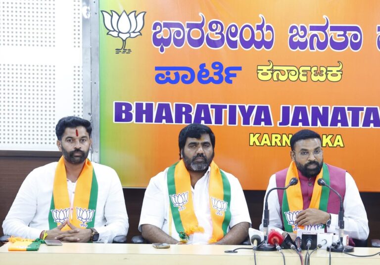 ಜೀಪ್ ಹಗರಣದಿಂದ ವಾಲ್ಮೀಕಿ ನಿಗಮ ಹಗರಣದವರೆಗೆ ಕಾಂಗ್ರೆಸ್ ಭ್ರಷ್ಟಾಚಾರದ ಇತಿಹಾಸ: ನೆಹರು ಭ್ರಷ್ಟಾಚಾರದ ಪಿತಾಮಹ – ಶ್ರೀರಾಮುಲು ಆರೋಪ