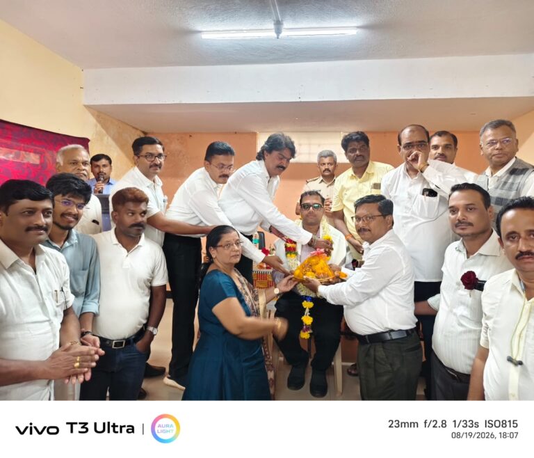 ವೈದ್ಯರು ತಮಗಾದಷ್ಟು ಸಹಾಯ ಮಾಡುವ ಮನೋಭಾವ ಗುಣ ಬೆಳೆಸಿಕೊಳ್ಳಬೇಕು; ವೈದ್ಯಾಧಿಕಾರಿ ಡಾ.ಸಂತೋಷ ಗಡದವರು…