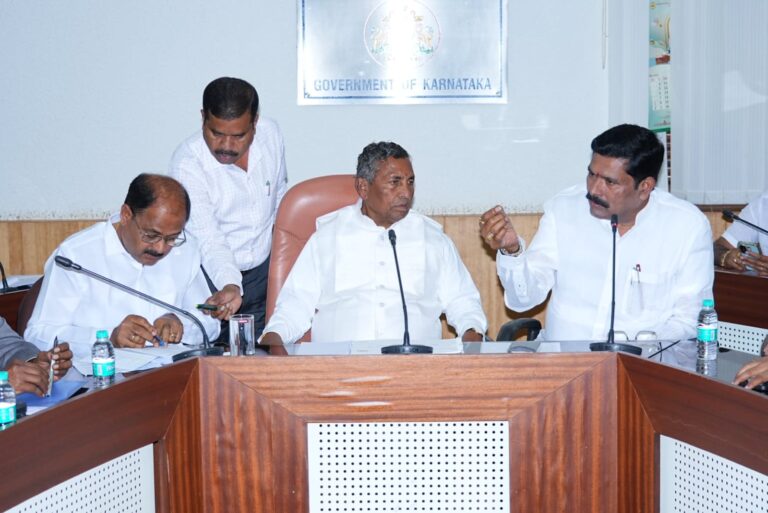 ನಕಲಿ ಜಾತಿ ಪ್ರಮಾಣ ಪತ್ರ ತಡೆಗೆ ‘ಭೋವಿ–ವಡ್ಡರ್’ ಎಂದು ಪ್ರಮಾಣ ಪತ್ರ ನೀಡಿ ಮೀಸಲಾತಿ ಸೌಲಭ್ಯ ದುರುಪಯೋಗಕ್ಕೆ ಕಡಿವಾಣ ಹಾಕಿ- ತಂಗಡಗಿ