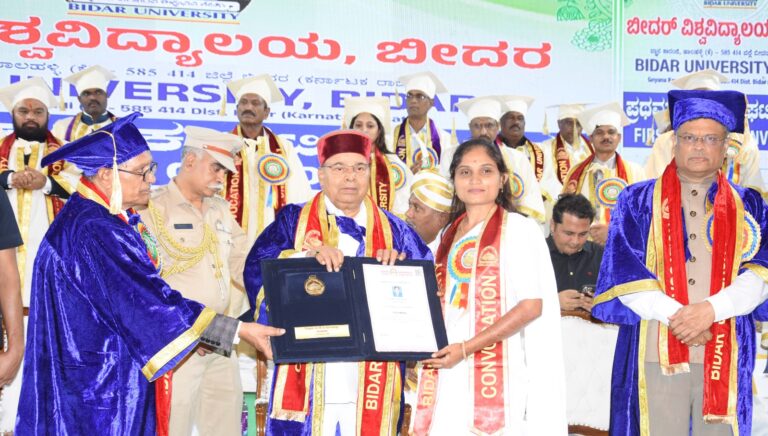 ಜ್ಞಾನ ಮತ್ತು ಕೌಶಲ್ಯವನ್ನು ರಾಷ್ಟ್ರ ನಿರ್ಮಾಣಕ್ಕೆ ಬಳಸಿಕೊಳ್ಳಿ: ರಾಜ್ಯಪಾಲ ಥಾವರ್‌ಚಂದ್ ಗೆಹ್ಲೋಟ್