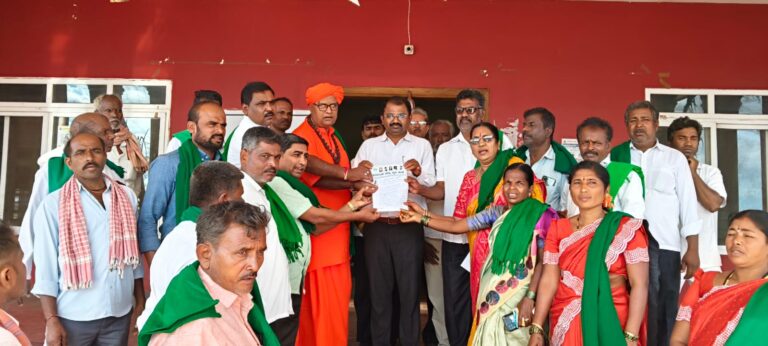 ಕಿತ್ತೂರು ಉತ್ಸವದಲ್ಲಿ ಕೃಷಿ ವಿಚಾರ ಸಂಕೀರ್ಣ ಪುನರಾರಂಭಕ್ಕೆ ಆಗ್ರಹ.
